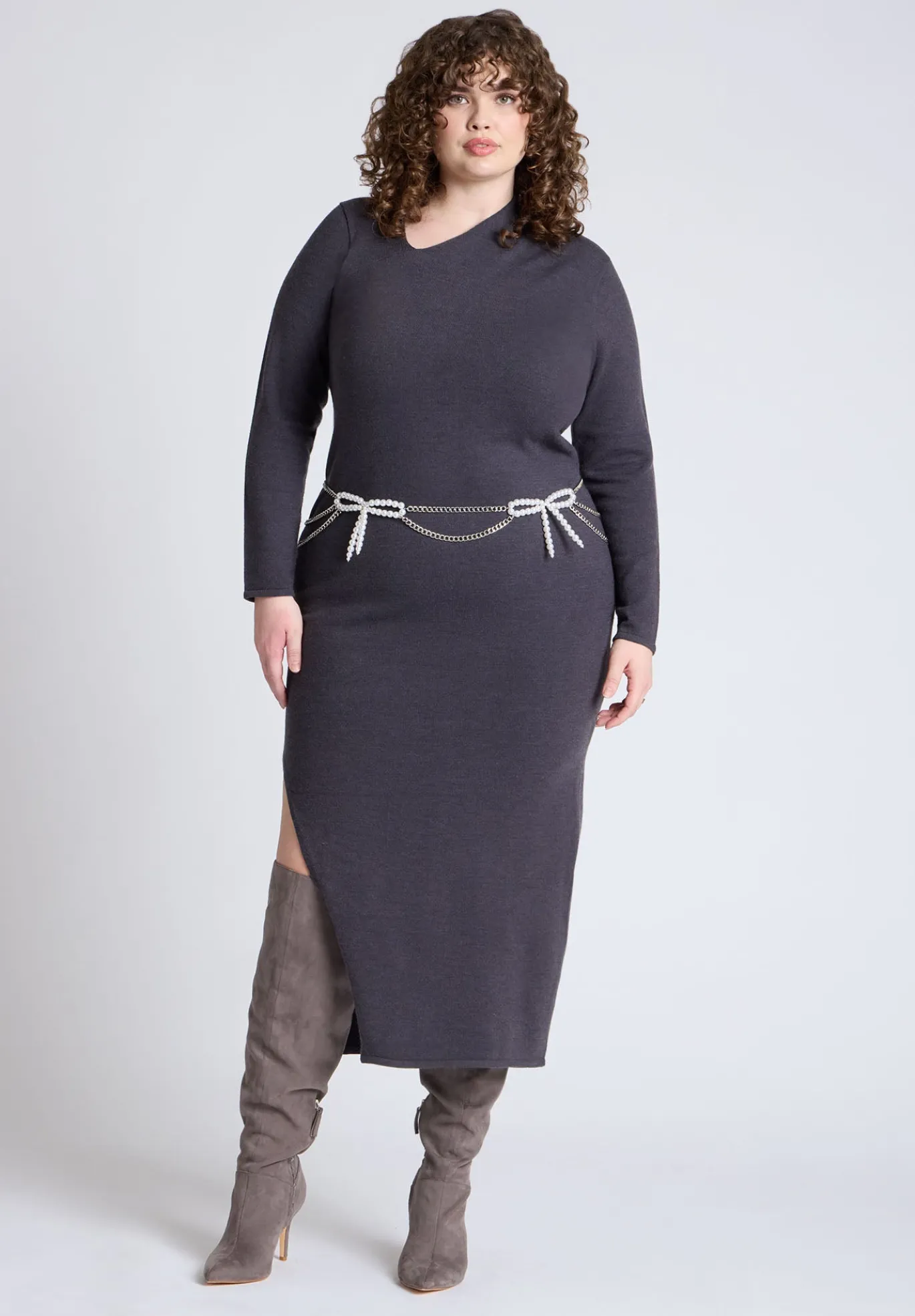 Pearl Bow Chain Belt