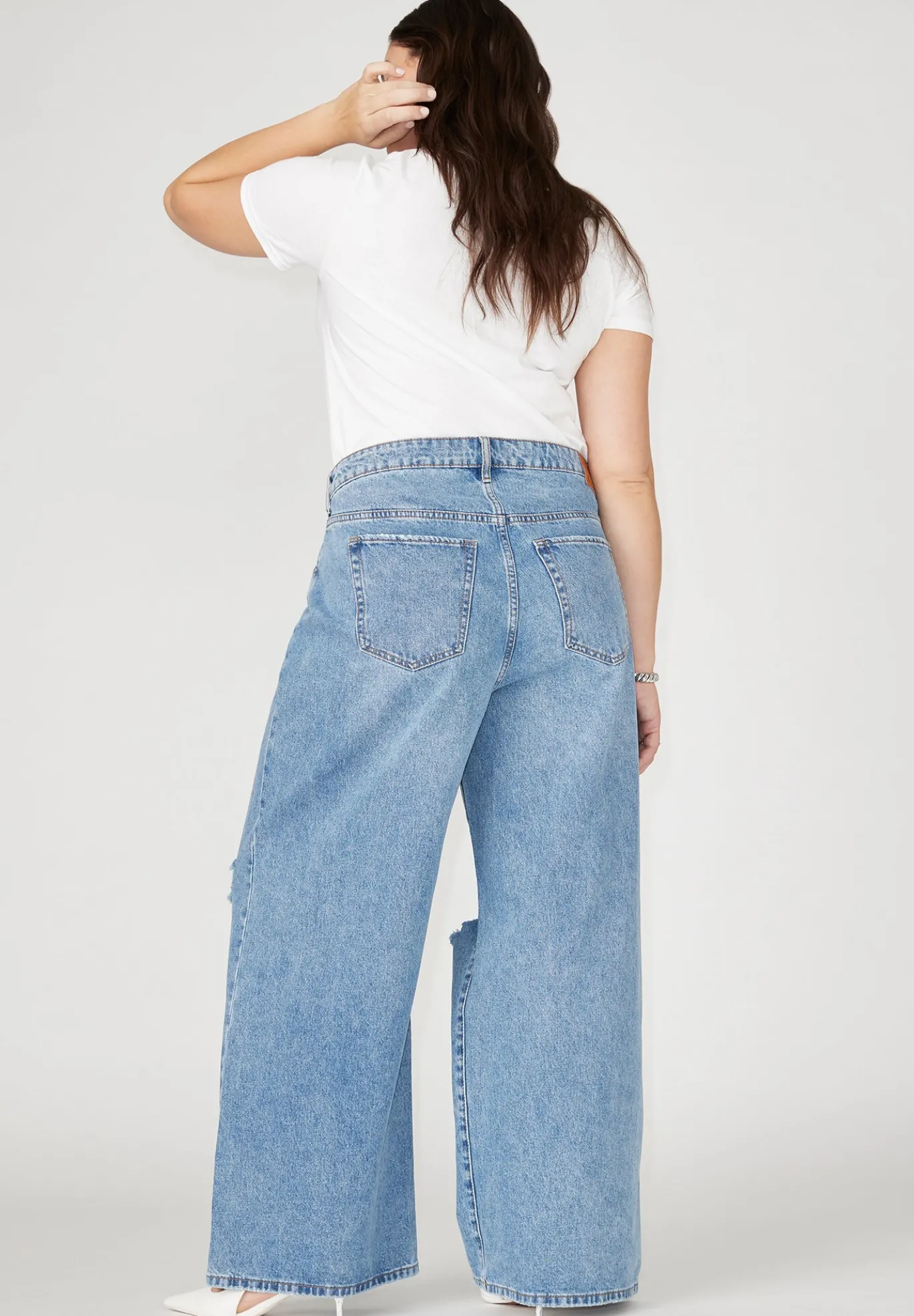 The Yvette Rigid Wide Leg Jean